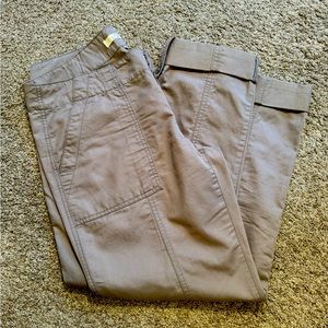 Loft grey cropped cotton pants. Size 8.